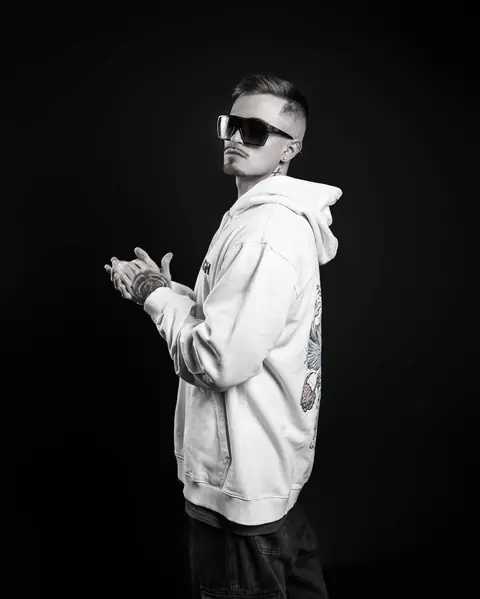 QUINT, Foto imprensa 07 (P&B)